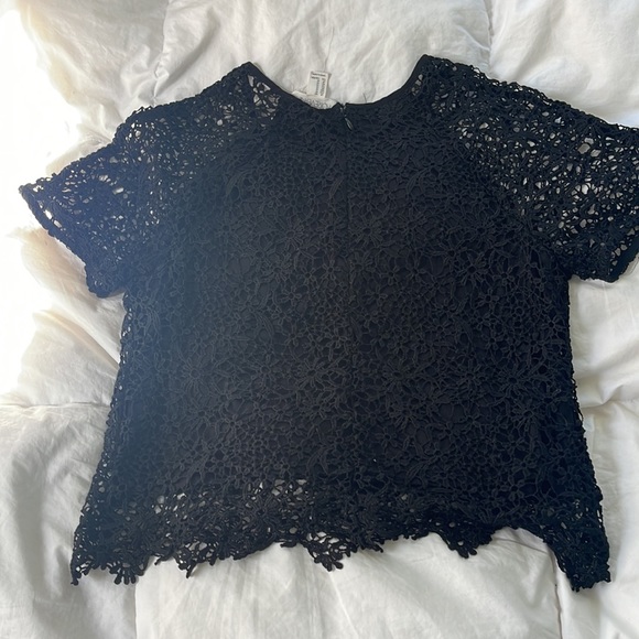 Forever 21 Women's Black Lace Top - Picture 6 of 6